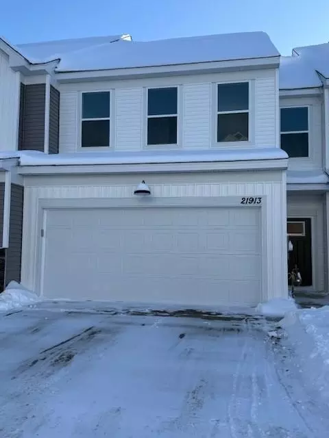 21913 Sawyer Ln, Rogers, MN 55374