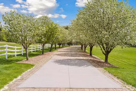16845 Norell Ave N, Marine On Saint Croix, MN 55047