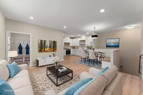 2452 County Road D W, Saint Paul, MN 55112