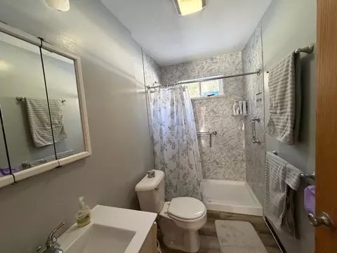 Bath - 1075 237th Ave, Luck, WI 54853 photo 1 of 1