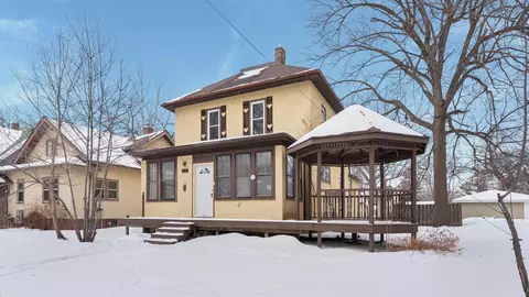 Exterior - 417 Becker Ave SE, Willmar, MN 56201 photo 2 of 2