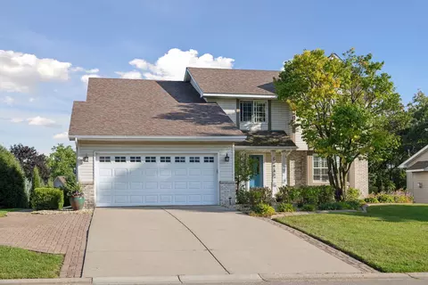 6081 N Ridge Dr, Savage, MN 55378