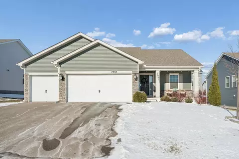 7737 205th St W, Lakeville, MN 55044