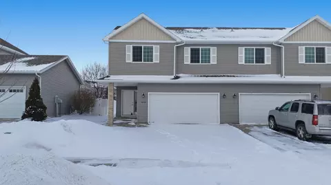 6204 56th Ave S, Fargo, ND 58104