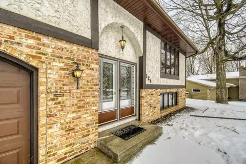 124 Oak Ridge Dr, Delano, MN 55328