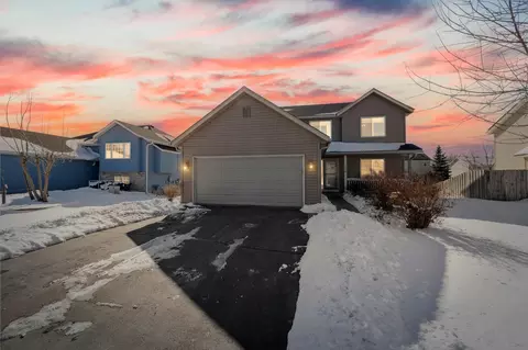 2998 Asarum Ct, Shakopee, MN 55379
