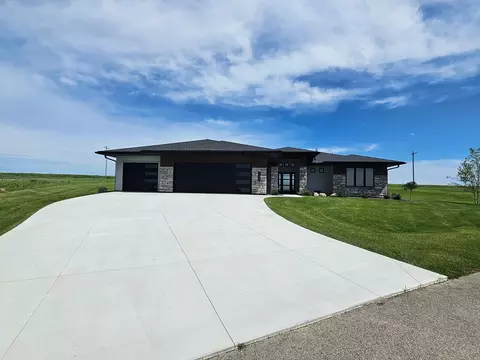 6653 Morgan Dr NW, Byron, MN 55920