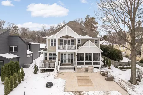 2412 Lafayette Rd, Wayzata, MN 55391
