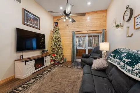Living - 3302 Telemark Trl, Cushing, MN 56443 photo 3 of 3