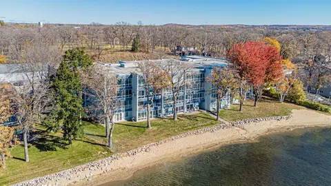 315 Park Lake Blvd #414, Detroit Lakes, MN 56501