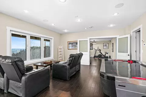 Living - 3725 N Ridge Rd, Duluth, MN 55804 photo 4 of 4