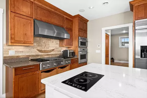 Kitchen - 3725 N Ridge Rd, Duluth, MN 55804 photo 5 of 7
