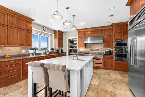 Kitchen - 3725 N Ridge Rd, Duluth, MN 55804 photo 3 of 7