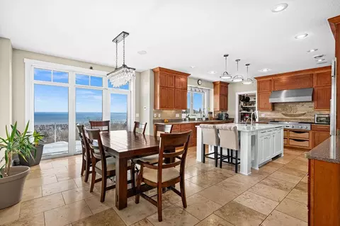 Kitchen - 3725 N Ridge Rd, Duluth, MN 55804 photo 1 of 7