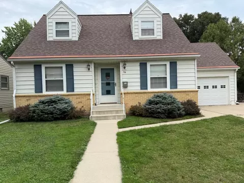 16 Bruce Ct, Mankato, MN 56001