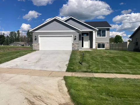 705 State St, Kenyon, MN 55946