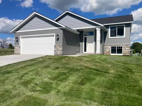 Exterior - 705 State St, Kenyon, MN 55946 photo 2 of 5