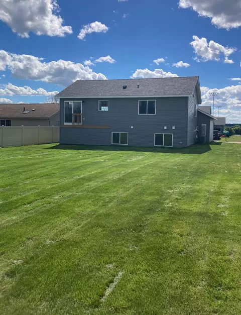 Exterior - 705 State St, Kenyon, MN 55946 photo 5 of 5