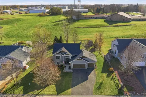 265 Arbor Curv NE, Cokato, MN 55321