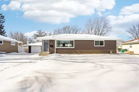 12716 Monterey Ave S, Savage, MN 55378