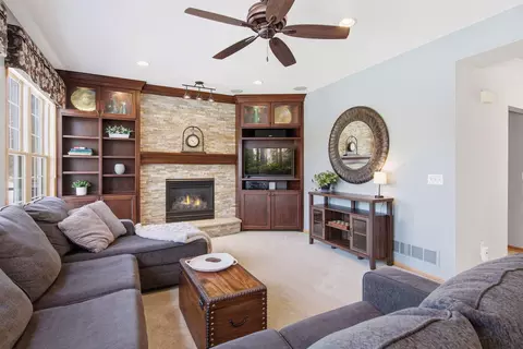 Living - 4133 Countryview Dr, Eagan, MN 55123 photo 3 of 8