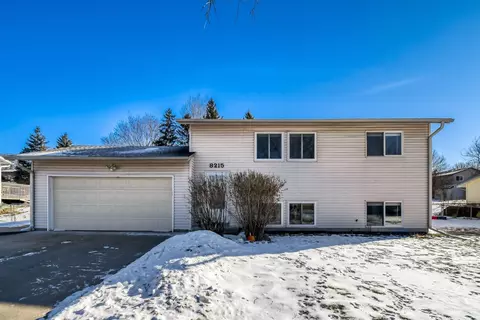 8215 Janero Ave S, Cottage Grove, MN 55016