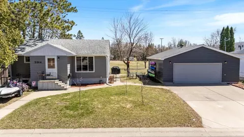 3914 5th Ave E, Hibbing, MN 55746