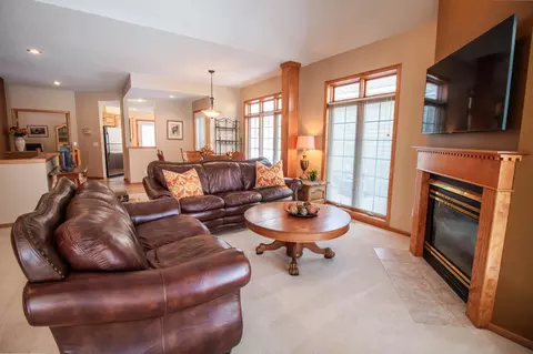 Living - 409 19th St SE, Willmar, MN 56201 photo 1 of 1