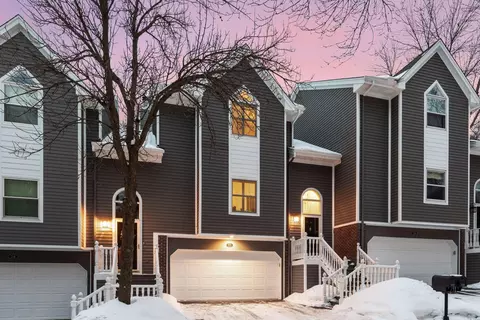 112 Edgewood Ct, Wayzata, MN 55391