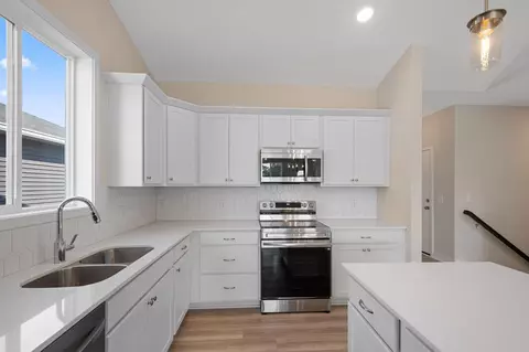 Kitchen - 1214 Compton Ave, River Falls, WI 54022 photo 3 of 4