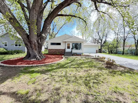 1608 N 5th St, Montevideo, MN 56265