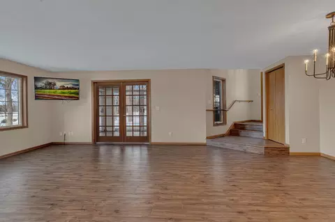 Living - 2208 10th Ave SE, Willmar, MN 56201 photo 2 of 3