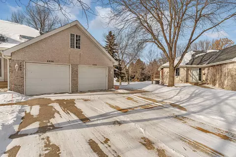 Exterior - 2208 10th Ave SE, Willmar, MN 56201 photo 2 of 4