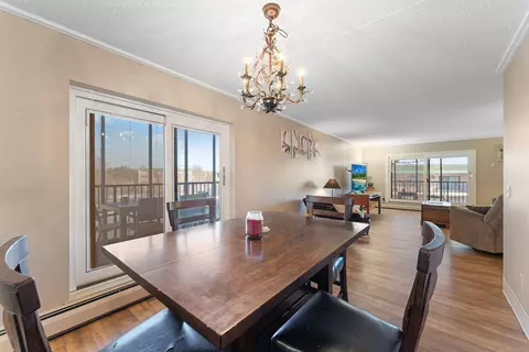 10521 Cedar Lake Rd #501, Minnetonka, MN 55305
