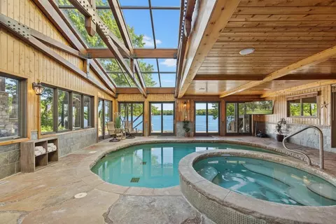 22620 Hayward Ave N, Forest Lake, MN 55025