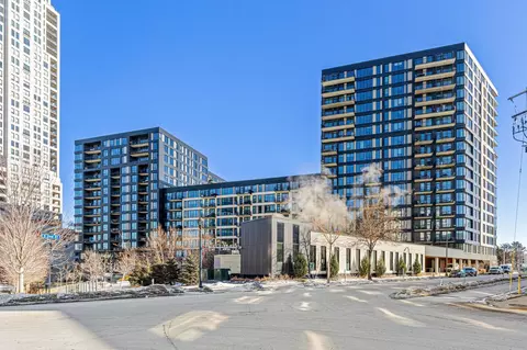 1240 S 2nd St #511, Minneapolis, MN 55415
