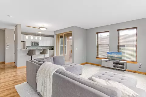 545 N 1st St #404, Minneapolis, MN 55401