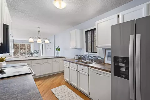 Kitchen - 4626 Lenore Ln, Eagan, MN 55122 photo 2 of 4