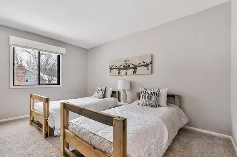 Bedroom - 4626 Lenore Ln, Eagan, MN 55122 photo 4 of 8