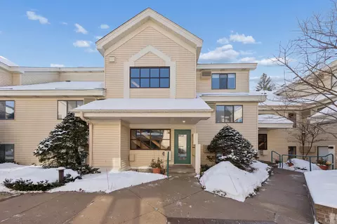7606 York Ave S #7208, Edina, MN 55435