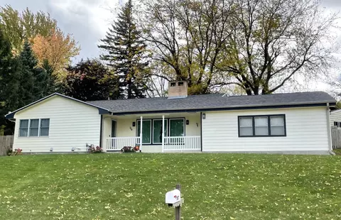 784 Highland Rd, Windom, MN 56101
