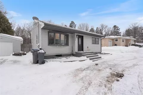 Exterior - 1524 W Arrowhead Rd, Duluth, MN 55811 photo 4 of 4
