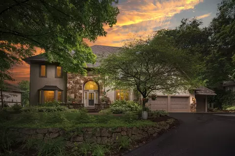 19750 Muirfield Cir, Shorewood, MN 55331