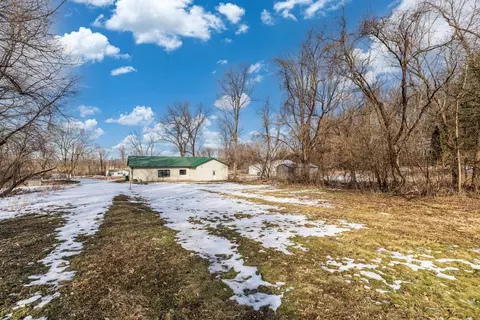 Exterior - 43355 Ottawa Rd, Saint Peter, MN 56082 photo 4 of 4