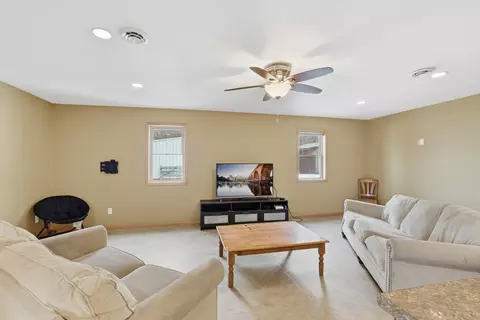 Living - 43355 Ottawa Rd, Saint Peter, MN 56082 photo 2 of 3