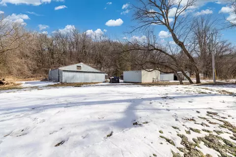 Exterior - 43355 Ottawa Rd, Saint Peter, MN 56082 photo 1 of 4