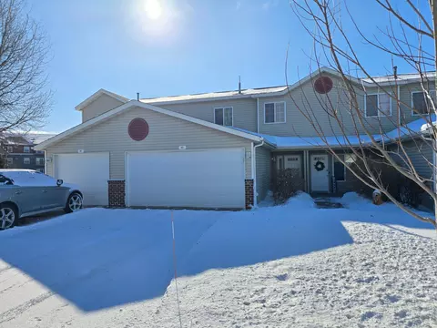 939 Cypress Rd #42, Saint Cloud, MN 56303