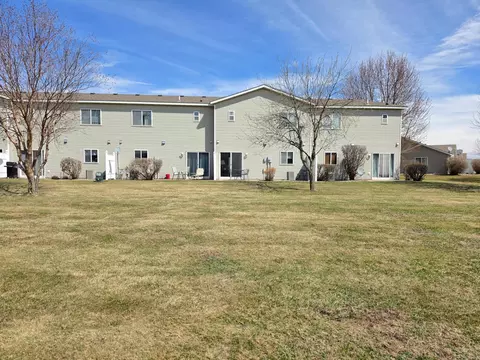 Exterior - 939 Cypress Rd #42, Saint Cloud, MN 56303 photo 4 of 5