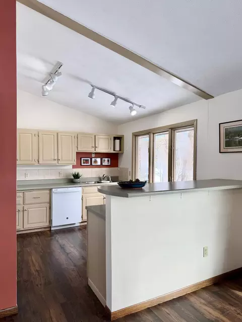 Kitchen - 4388 Robin Ln NW, Hackensack, MN 56452 photo 2 of 6