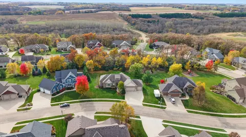 2348 Britwood Ln SW, Rochester, MN 55902